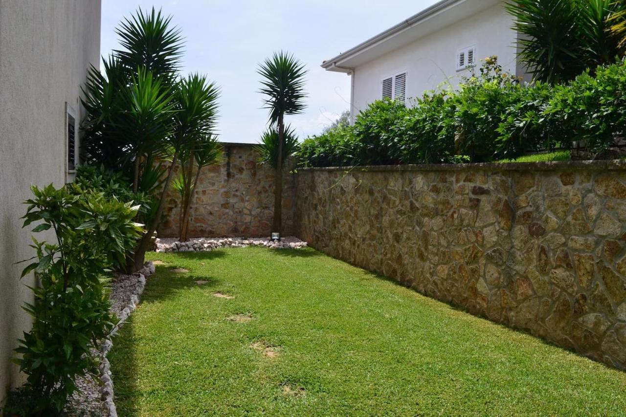 Valadas Guest House Canedo  Esterno foto