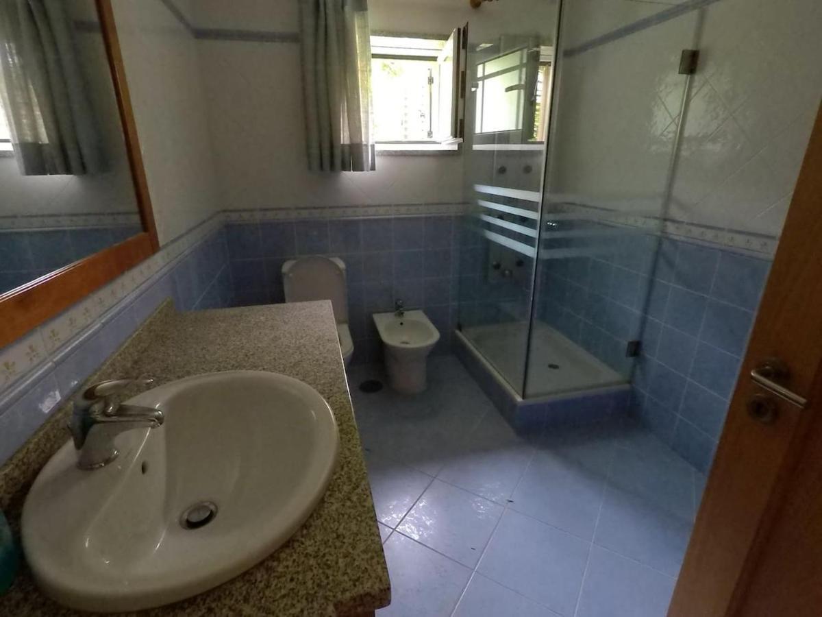 Valadas Guest House Canedo  Esterno foto