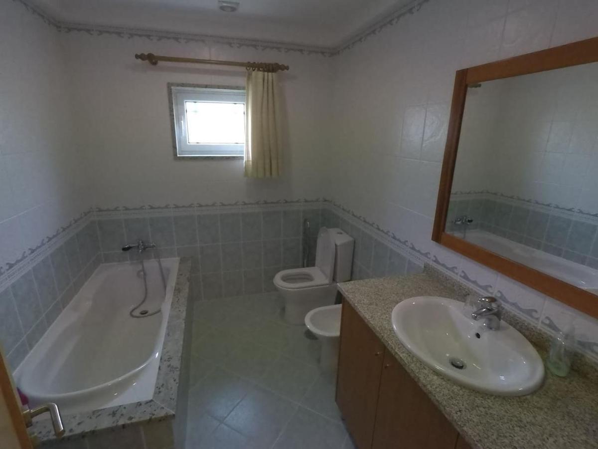 Valadas Guest House Canedo  Esterno foto